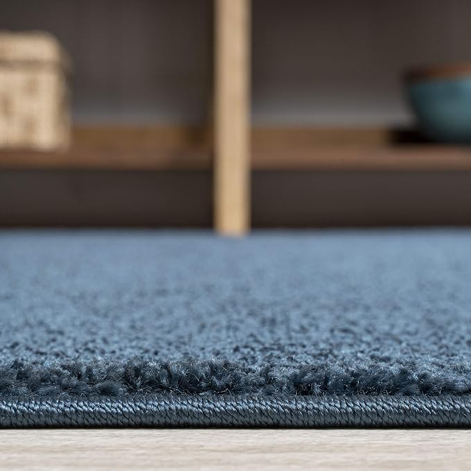 JONATHAN Y Haze Solid Low-Pile Navy Indoor Area Rug 6x9, Coastal,Bohemian,Minimalist,Classic, Easy-Cleaning for Living Room,Bedroom,Kitchen,Pet Friendly,Non-Shedding (SEU100C-6)