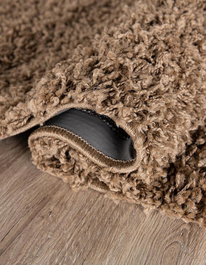 Unique Loom Solid Shag Collection Area Rug (2' 2" x 3' 1" Rectangle, Sandy Brown)
