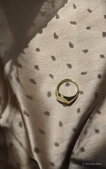 18K Gold Plated Women's Starburst Signet Ring - Minimalist Mother of Pearl Statement Piece