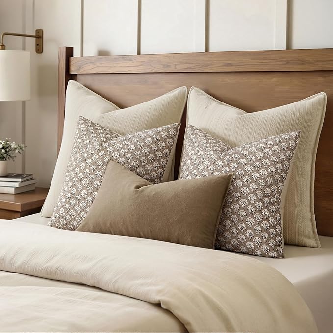 MIULEE Set of 2 Decorative Floral Pillow Covers Neutral Vintage Throw Pillows Block Print Boho Farmhouse Cushion Covers for Modern Spring Home Decor Couch Sofa Bed Living Room, 22x22 Inch, Light Taupe