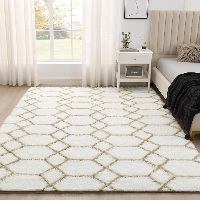 Fluffy Rug for Bedroom, Soft 4x6 White Shag Plush Geometric Area Rugs | Modern White and Beige Rug, Non Slip Carpet for Living Room, Aesthetic Home Decor, Fuzzy Floor Mat for Nursery Teen Dorm
