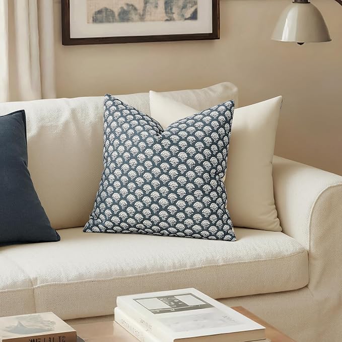 MIULEE Set of 2 Decorative Floral Pillow Covers Neutral Vintage Throw Pillows Block Print Boho Farmhouse Cushion Covers for Modern Spring Home Decor Couch Sofa Bed Living Room, 22x22 Inch, Dusty Blue