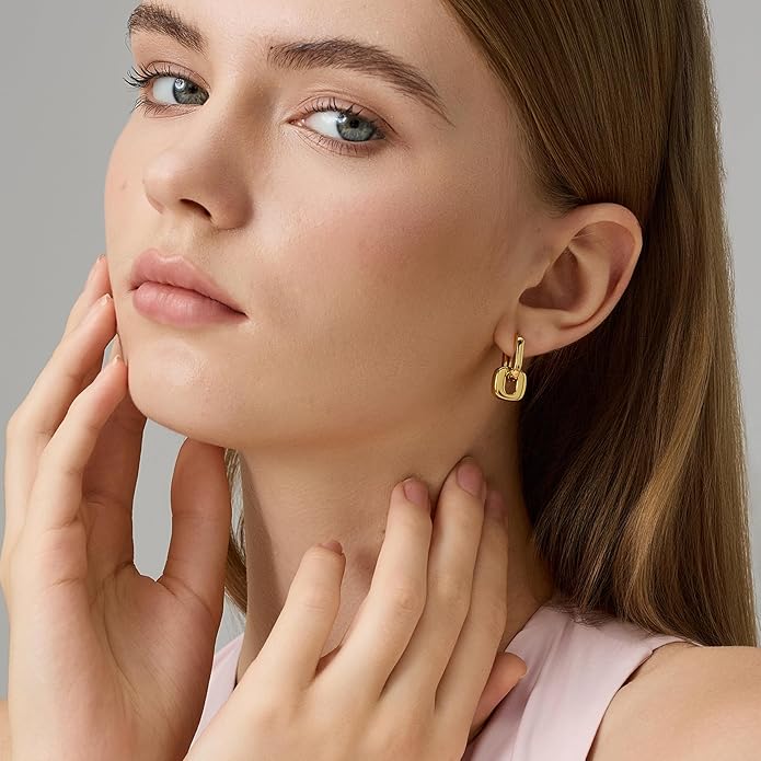 FRUMOS 18K Gold Plated Chunky Hoop Earrings for Women Fashion Thick Gold Hoops Set Jewelry for Birthday Christmas Gifts