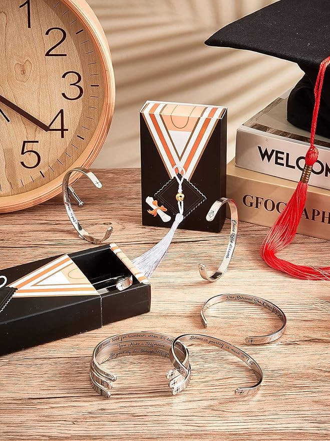 Yinkin 16 Pcs Class of 2026 Graduation Gifts Inspirational Graduation Bracelets Graduation Cuff Bangle Jewelry Appreciation Gift Ideas with Gift Box