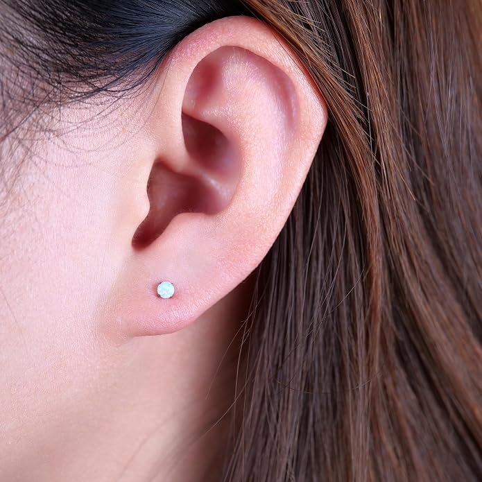 Limerencia 2Pcs 18g Titanium Internally Threaded Tragus Piercing Jewelry Nose Studs Flat Back Earrings Labret, Lip, Helix, Cartilage, Conch, Medusa Piercing for Women Men Sensitive Ears