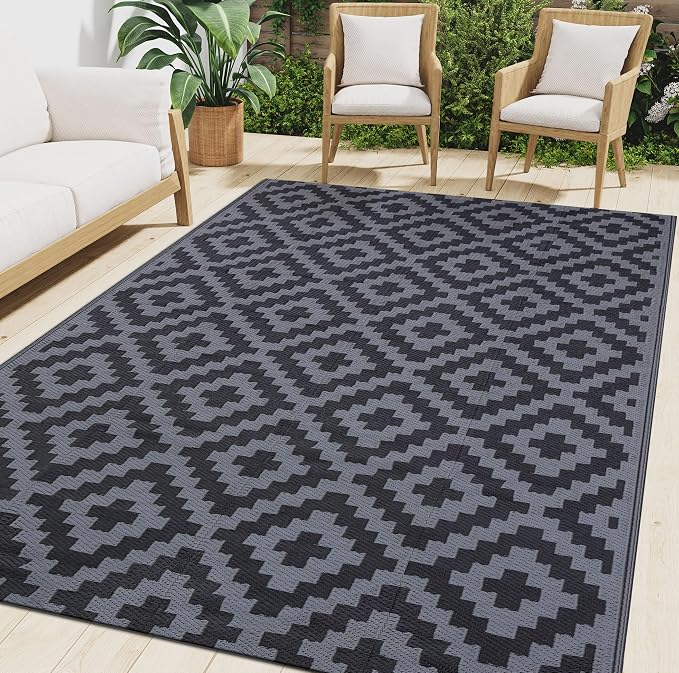 Smiry Waterproof Outdoor Rug 5x8ft, Reversible Plastic Straw Patio Camping Rugs, Outdoor Indoor RV Mat Carpet for Patio, Outside Entry, Backyard, Deck, Bench, Picnic, Camper, Black & Grey