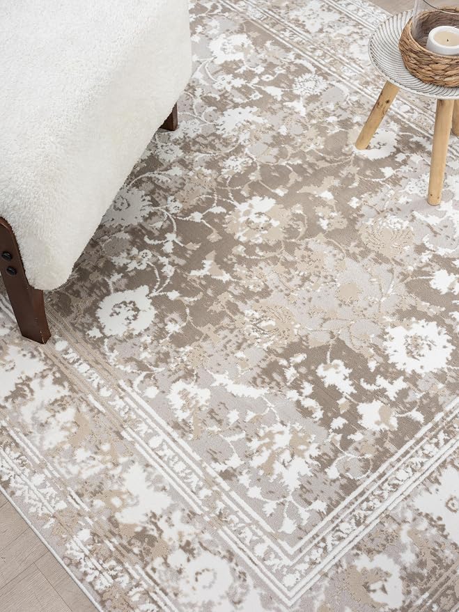 Amber Traditional Floral Area Rug for Living Room, 4x6 Vintage Persian-Inspired Beige Neutral Rug, Medium Pile Stain Resistant Carpet for Bedroom, Dining Room or Kitchen (4' x 6', Beige)