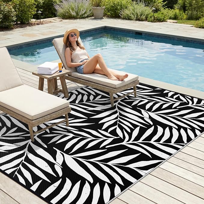 Smiry Outdoor Rug 6x9 ft, Waterproof Reversible Plastic Straw Rugs, Outdoor Area Rug with Leaf Pattern, Outside Floor Mat for Patio, Backyard, Deck, Picnic, Beach, Camping, Black & White