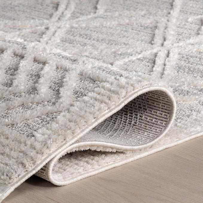 nuLOOM 5x8 Ansley Moroccan Tassel Area Rug, Light Grey, High-Low Textured Bohemian Design, Plush High Pile, Stain Resistant, For Bedroom, Living Room, Hallway, Entryway