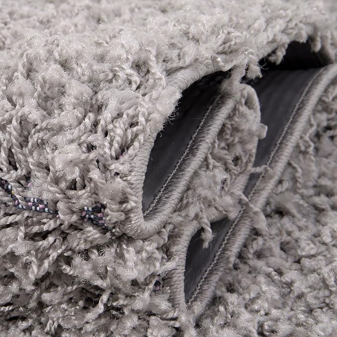 Unique Loom Solid Shag Collection Area Rug (5' 1" x 8' Oval, Cloud Gray)