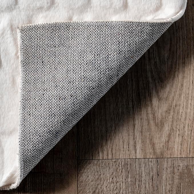 nuLOOM Nia White Geometric Washable Area Rug, 5' x 8' | Nuloom Nia Geometric 5' x 8' Machine Washable Area Rug for Living Room Bedroom Dining Room, White