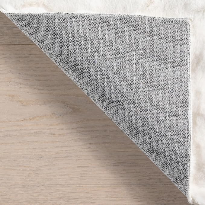 nuLOOM Jeni Off White Checkered Washable Area Rug, Oval 5' x 8' | Nuloom Jeni Checkered Oval 5' x 8' Machine Washable Area Rug for Living Room Bedroom Dining Room, Off White