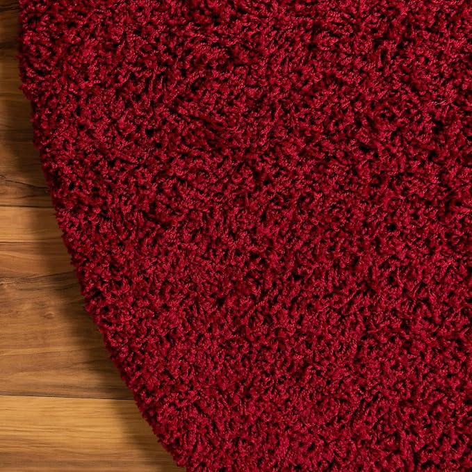 Unique Loom Solid Shag Collection Area Rug (6' 1" Round, Cherry Red) | Modern solid area rug for dining room, entryway & bedroom. Stain-resistant, easy-care, kid & pet friendly