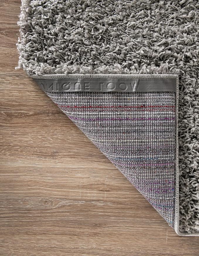Unique Loom Solid Shag Collection Area Rug (4' 1" x 6' 1" Rectangle, Cloud Gray)