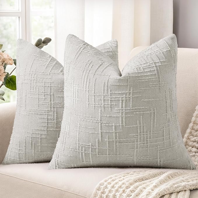decorUhome Textured Chenille Throw Pillow Covers 18x18 Set of 2 Light Grey | Fall Modern Farmhouse Soft Cozy Slubby Couch Pillow Cases Boho Decorative Pillow Cases for Bed Sofa Living Room Home Decor