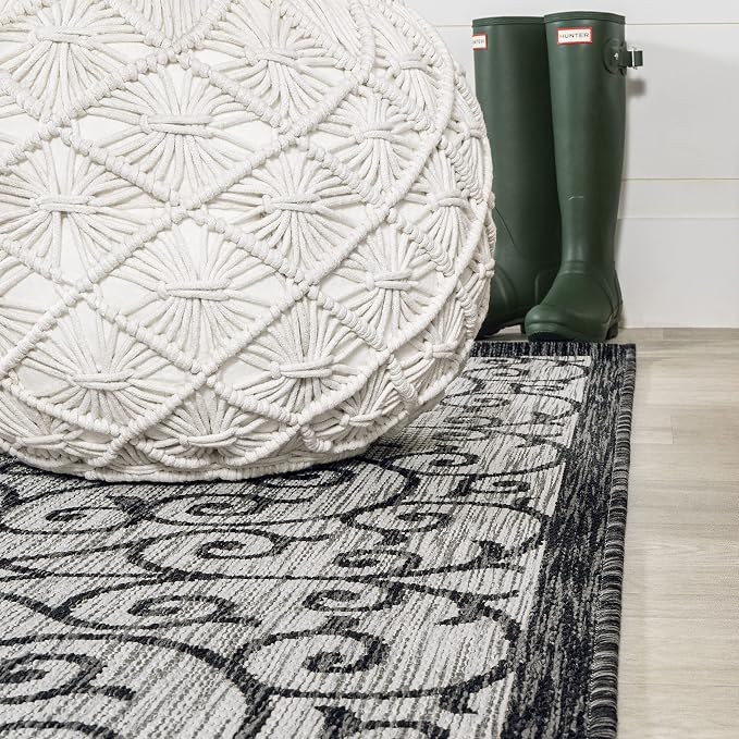 JONATHAN Y Vintage Filigree Indoor Outdoor Round Area Rug 8 Ft Light Gray/Black, Madrid Textured Weave for Backyard, Patio, Porch, Easy-Cleaning, High Traffic, Pet-Friendly, Non-Shedding SMB107E-8R
