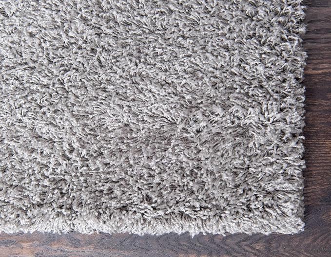 Unique Loom Solid Shag Collection Area Rug (5' 1" x 8' Rectangle Cloud Gray)