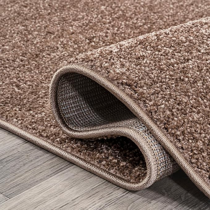 JONATHAN Y Haze Solid Low-Pile Brown 6' Round Indoor Area Rug, Coastal,Bohemian,Minimalist,Classic, Easy-Cleaning for Living Room,Bedroom,Kitchen,Pet Friendly,Non-Shedding (SEU100J-6R)