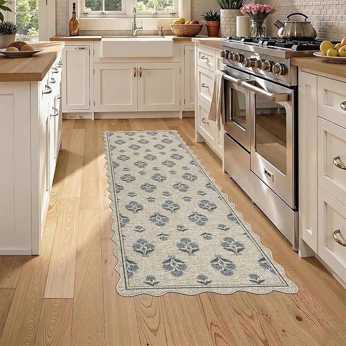ORTIGIA Scalloped Easy Jute 2x6 Kitchen Runner Rug Vintage Blue Block Floral Farmhouse Washable Rug Non-Slip Outdoor Carpet for Entryway Indoor Hallway Patio Laundry Room