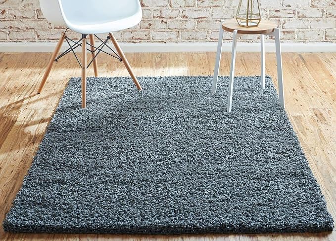 Unique Loom Solid Shag Collection Area Rug (4' 1" x 6' 1" Rectangle, Graphite Gray)
