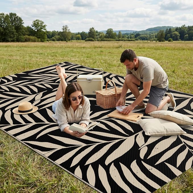 Smiry Outdoor Rug 5x8 ft, Waterproof Reversible Plastic Straw Rugs, Outdoor Area Rug with Leaf Pattern, Outside Floor Mat for Patio, Backyard, Deck, Picnic, Beach, Camping, Black & Beige