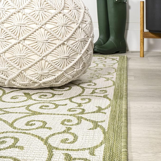 JONATHAN Y Vintage Filigree Indoor Outdoor Round Area Rug 5 Ft Green/Cream, Madrid Textured Weave for Backyard, Patio, Porch, Easy-Cleaning, High Traffic, Pet-Friendly, Non-Shedding (SMB107H-5R)