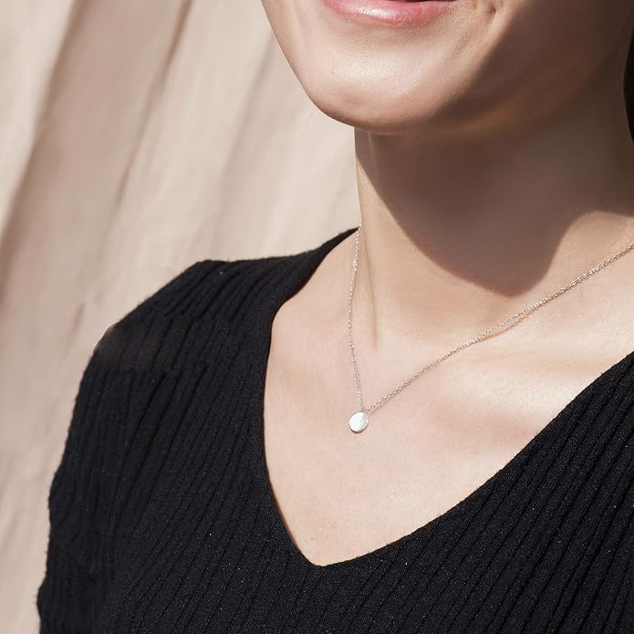 S.Leaf Sterling Silver Pearl Necklace for Women Gold Plated Double-sided Mother of Pearl Four Leaf Clover Shell Necklace Dainty Pendant Necklaces Gift for Women Her Mother Daughter Bridesmaids