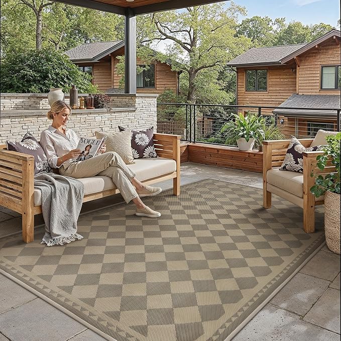 HUGEAR 5x8 Outdoor Rug Waterproof Checkered Patio Rug Home Decor Reversible Plastic Straw Black and Brown Rugs Outside Indoor Floor Mat for Camping Balcony RV Deck Porch Balcony Backyard