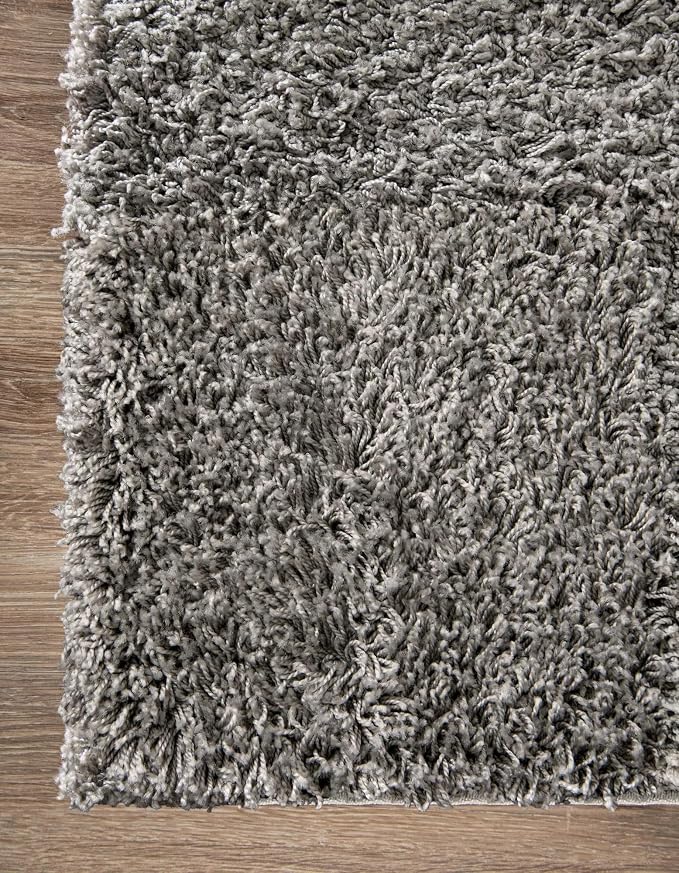 Unique Loom Solid Shag Collection Area Rug (4' 1" x 6' 1" Rectangle, Cloud Gray)