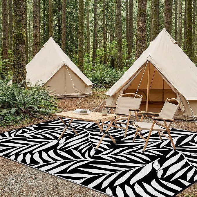 Smiry Outdoor Rug 9x12 ft, Waterproof Reversible Plastic Straw Rugs, Outdoor Area Rug with Leaf Pattern, Outside Floor Mat for Patio, Backyard, Deck, Picnic, Beach, Camping, Black & White