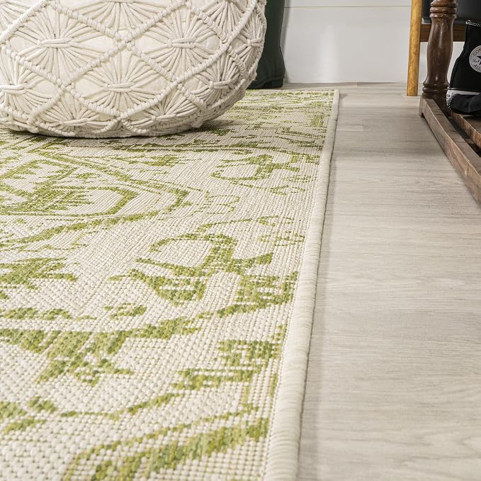 JONATHAN Y Boho Medallion Indoor Outdoor Area Rug 5X8 Cream/Green, Estrella Textured Weave for Backyard, Patio, Porch, Easy-Cleaning, High Traffic, Pet-Friendly, Non-Shedding (SMB105E-5)