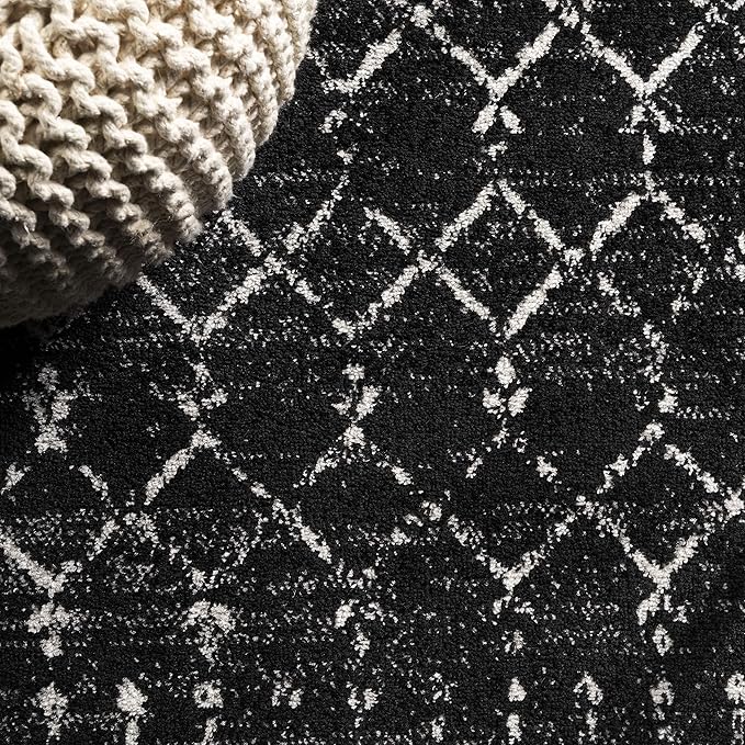 JONATHAN Y Boho Vintage Diamond Black/Ivory Square Area Rug 6X6 ft, Moroccan Hype for Living Room, Bedroom, Kitchen, Office, Easy-Cleaning, High Traffic, Pet-Friendly, Non-Shedding (MOH101D-6SQ)