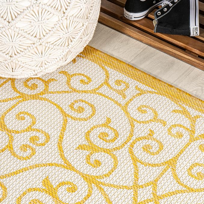 JONATHAN Y Vintage Filigree Indoor Outdoor Square Area Rug 5X5 Cream/Yellow, Madrid Textured Weave for Backyard, Patio, Porch, Easy-Cleaning, High Traffic, Pet-Friendly, Non-Shedding (SMB107D-5SQ)