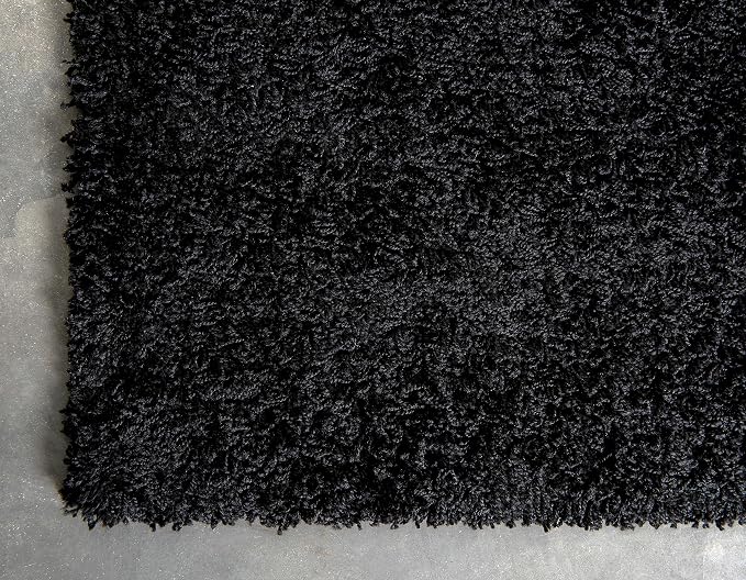 Unique Loom Solid Shag Collection Area Rug (2' 6" x 10' Runner, Jet Black) | Modern solid area rug for bathroom, hallway & mud room. Stain-resistant, easy-care, kid & pet friendly