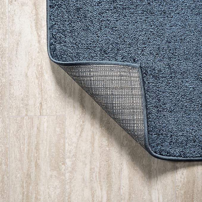 JONATHAN Y Haze Solid Low-Pile Navy Indoor Area Rug 4x6, Coastal,Bohemian,Minimalist,Classic, Easy-Cleaning for Living Room,Bedroom,Kitchen,Pet Friendly,Non-Shedding (SEU100C-4)