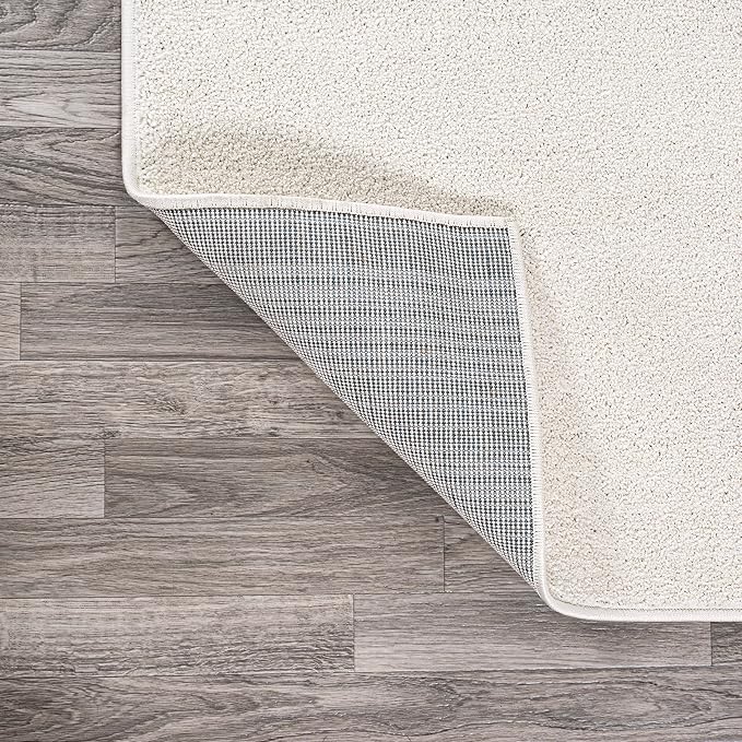 JONATHAN Y Haze Solid Low-Pile Cream 8' Round Indoor Area Rug, Coastal,Bohemian,Minimalist,Classic, Easy-Cleaning for Living Room,Bedroom,Kitchen,Pet Friendly,Non-Shedding (SEU100T-8R)