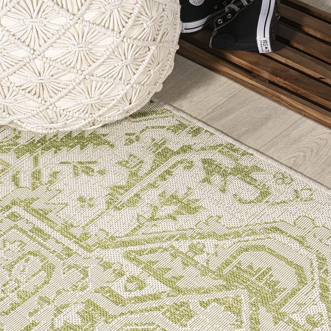 JONATHAN Y Boho Medallion Indoor Outdoor Round Area Rug 5 Ft Cream/Green, Estrella Textured Weave for Backyard, Patio, Porch, Easy-Cleaning, High Traffic, Pet-Friendly, Non-Shedding (SMB105E-5R)