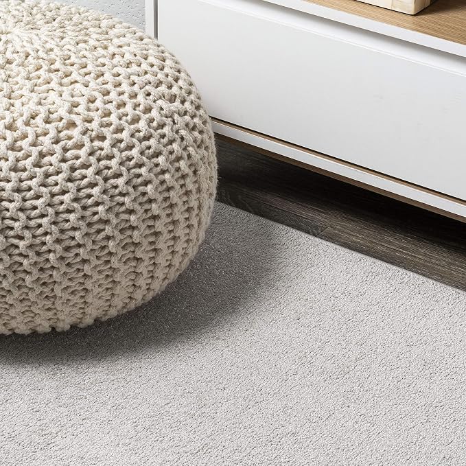 JONATHAN Y Haze Solid Low-Pile Ivory 5' Round Indoor Area Rug, Coastal,Bohemian,Minimalist,Classic, Easy-Cleaning for Living Room,Bedroom,Kitchen,Pet Friendly,Non-Shedding (SEU100D-5R)