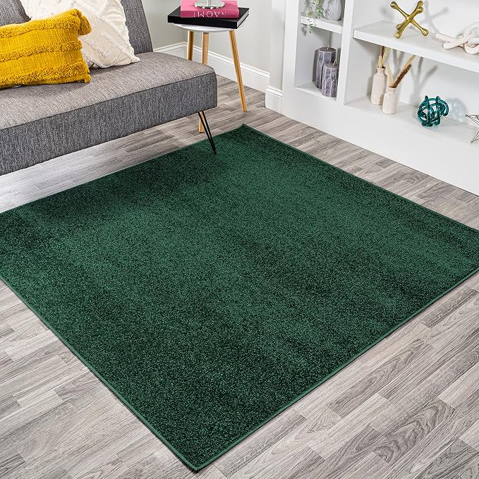 JONATHAN Y Haze Solid Low-Pile Emerald 9x9 Square Indoor Area Rug, Coastal,Bohemian,Minimalist,Classic, Easy-Cleaning for Living Room,Bedroom,Kitchen,Pet Friendly,Non-Shedding (SEU100L-9SQ)
