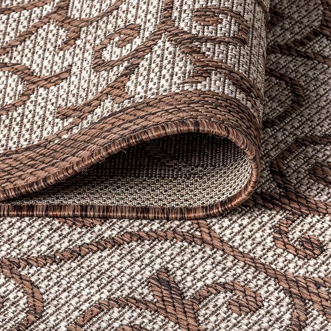 JONATHAN Y Vintage Filigree Indoor Outdoor Area Rug 4X6 Taupe/Espresso, Madrid Textured Weave for Backyard, Patio, Porch, Easy-Cleaning, High Traffic, Pet-Friendly, Non-Shedding (SMB107C-4)