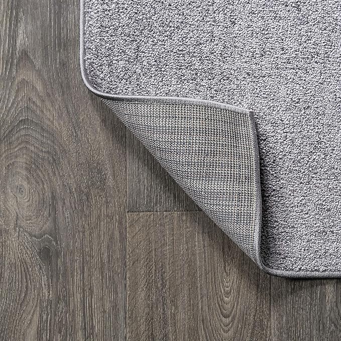 JONATHAN Y Haze Solid Low-Pile Gray Indoor Area Rug 3x5, Coastal,Bohemian,Minimalist,Classic, Easy-Cleaning for Living Room,Bedroom,Kitchen,Pet Friendly,Non-Shedding (SEU100A-3)