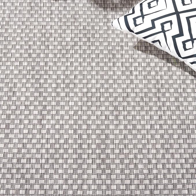 SAFAVIEH Courtyard Outdoor Accent Rug 2'3"x5', Light Grey CY8475-37612
