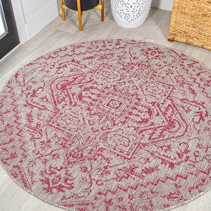 JONATHAN Y Boho Medallion Indoor Outdoor Round Area Rug 5 Ft Light Gray/Fuchsia, Estrella Textured Weave for Backyard, Patio, Porch, Easy-Cleaning, High Traffic, Pet-Friendly Non-Shedding SMB105F-5R